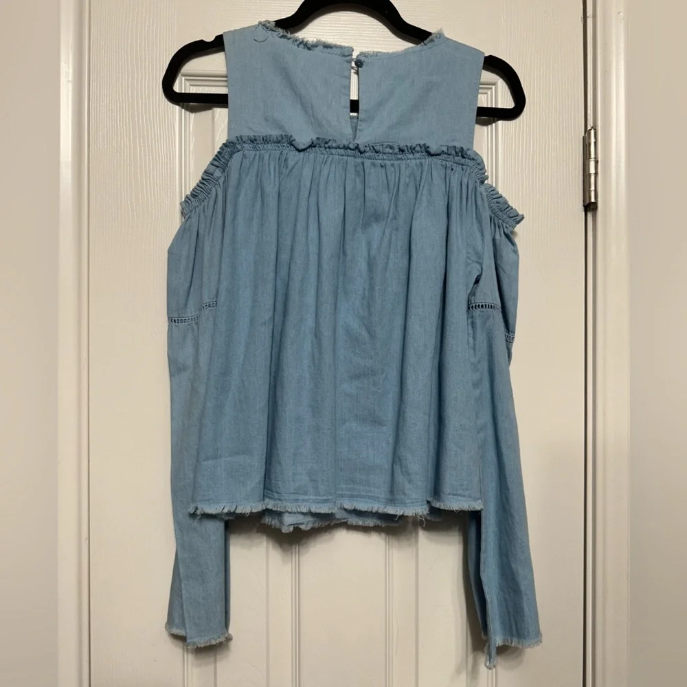 NWT Boutique Cold Shoulder Denim - Picture 9 of 12